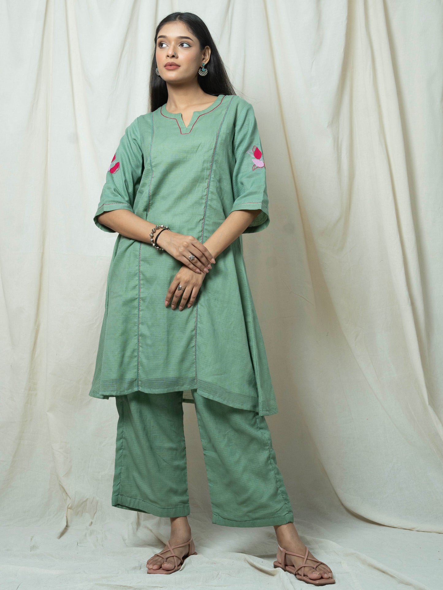 Kritika Kurta Set