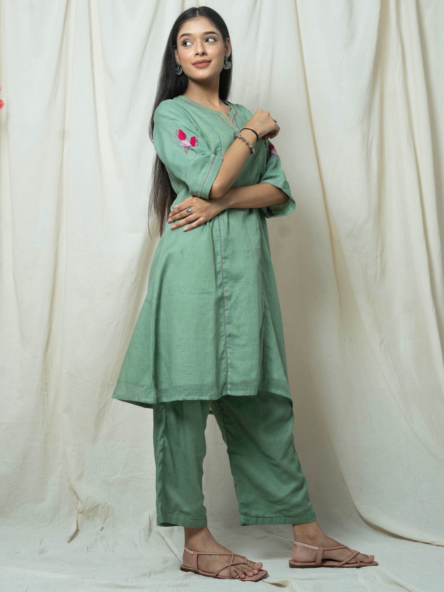Kritika Kurta Set