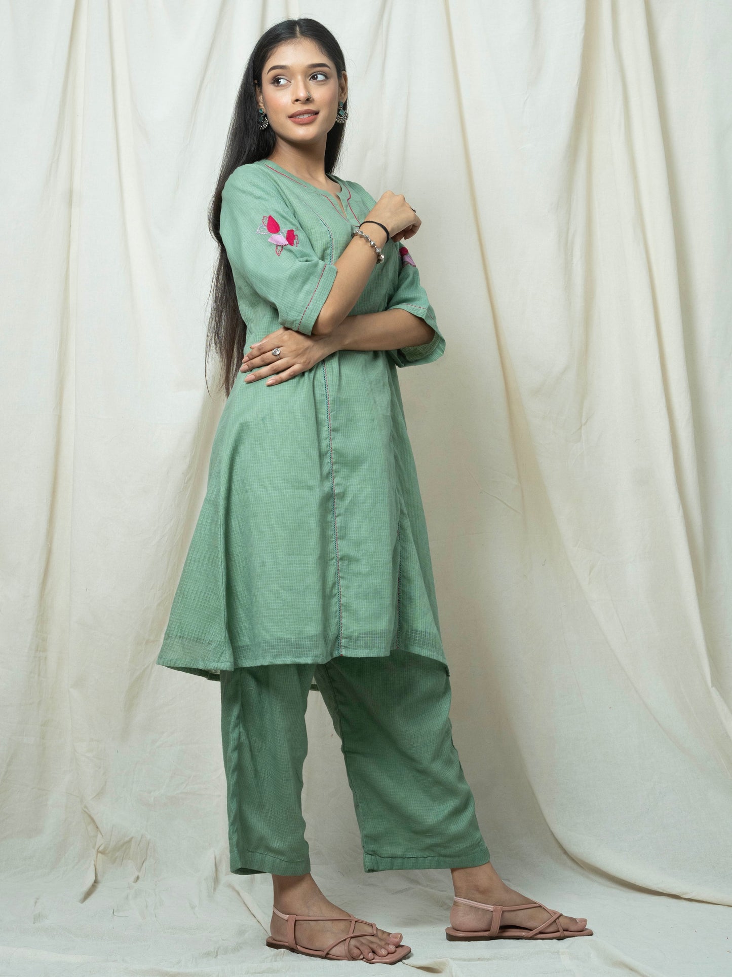 Kritika Kurta Set