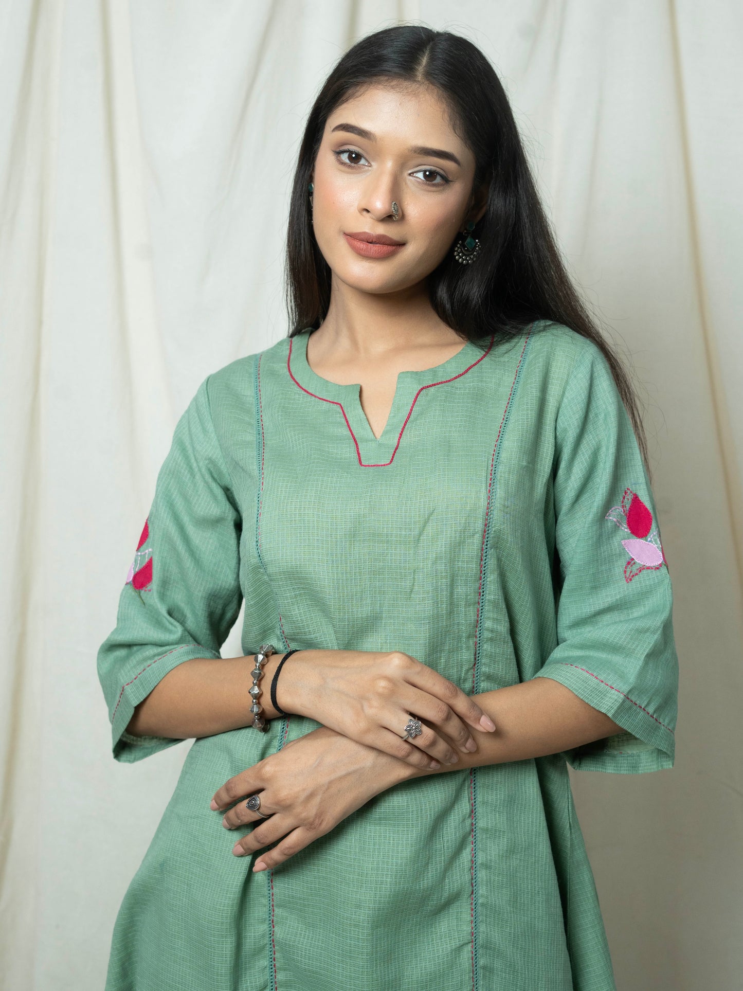 Kritika Kurta Set