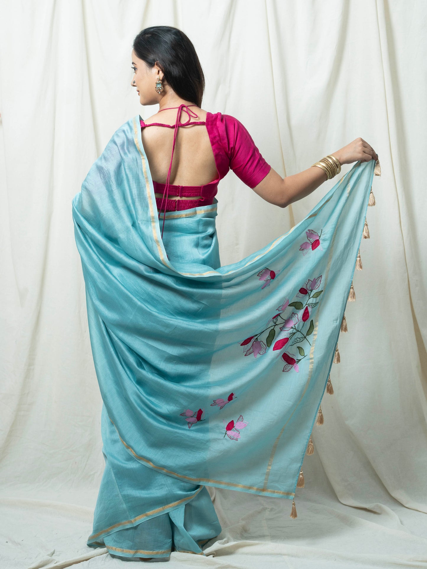 Siyaali Saree