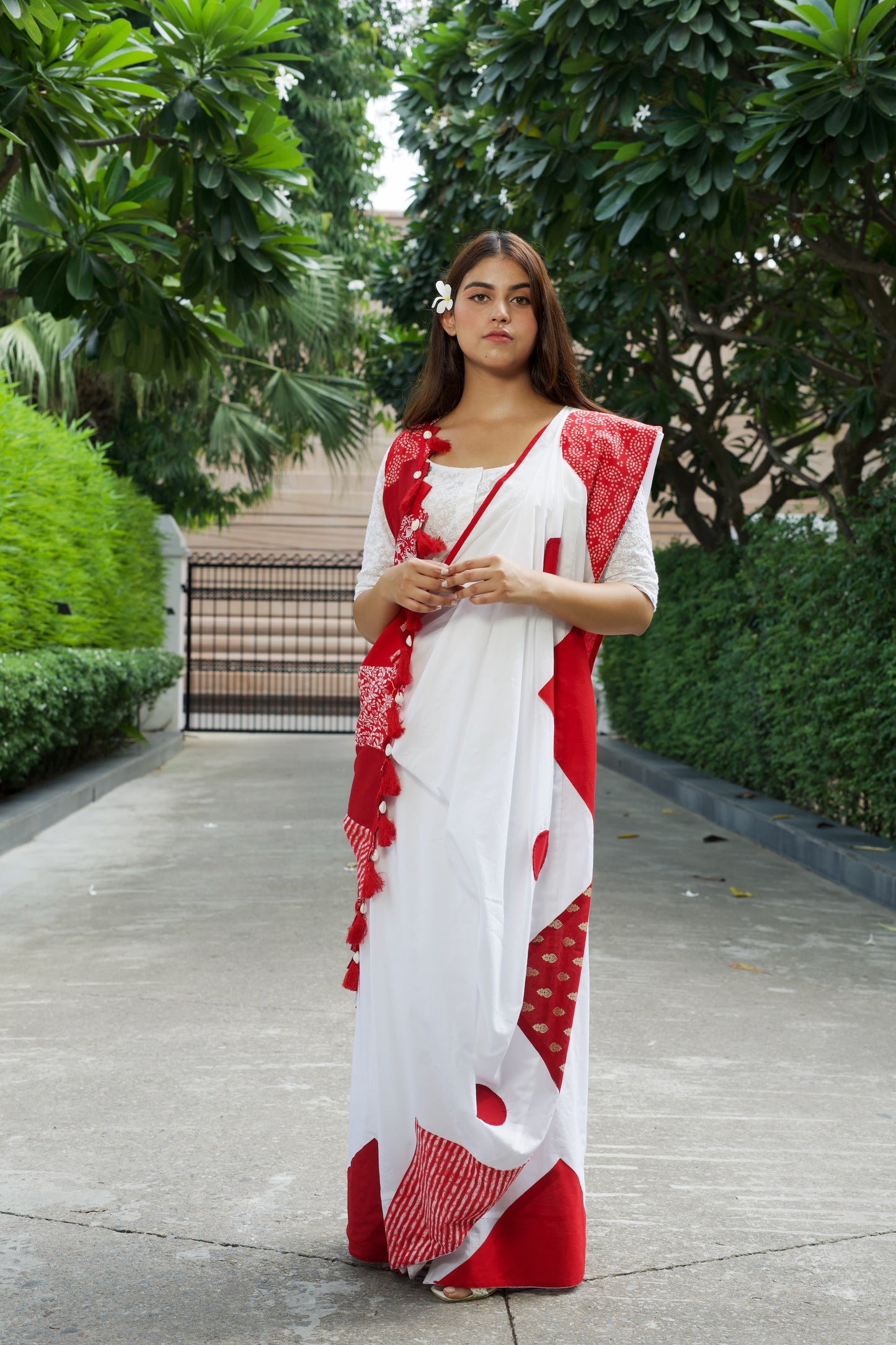 अतरंगी Saree - Red Elegance