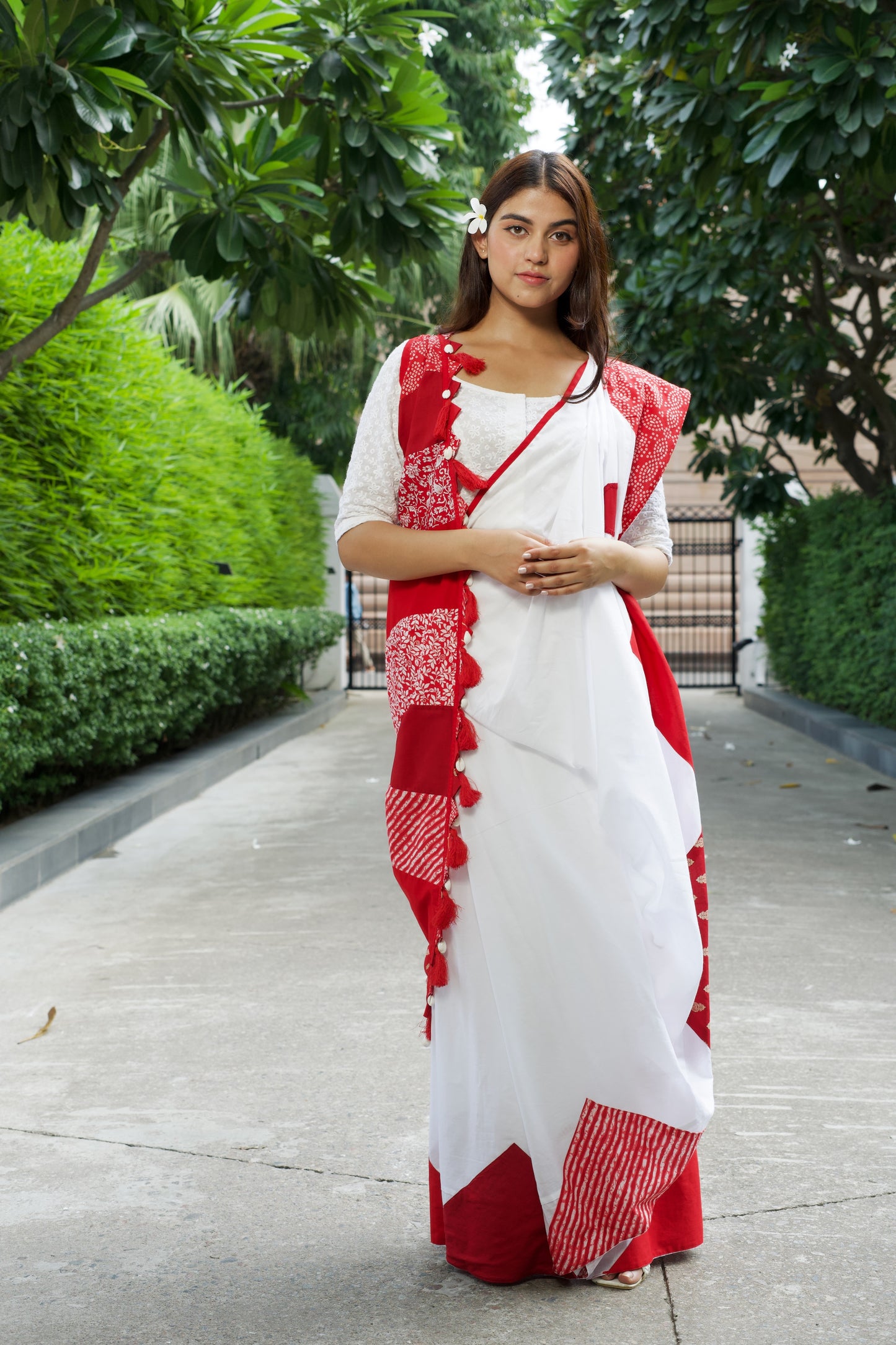 अतरंगी Saree - Red Elegance