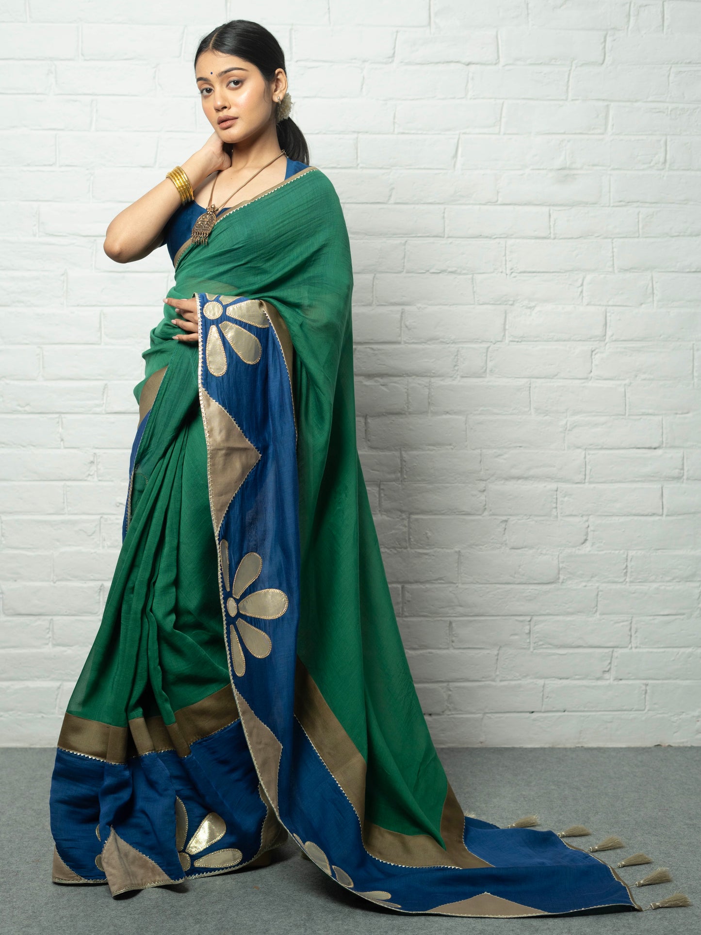 Umrao Saree