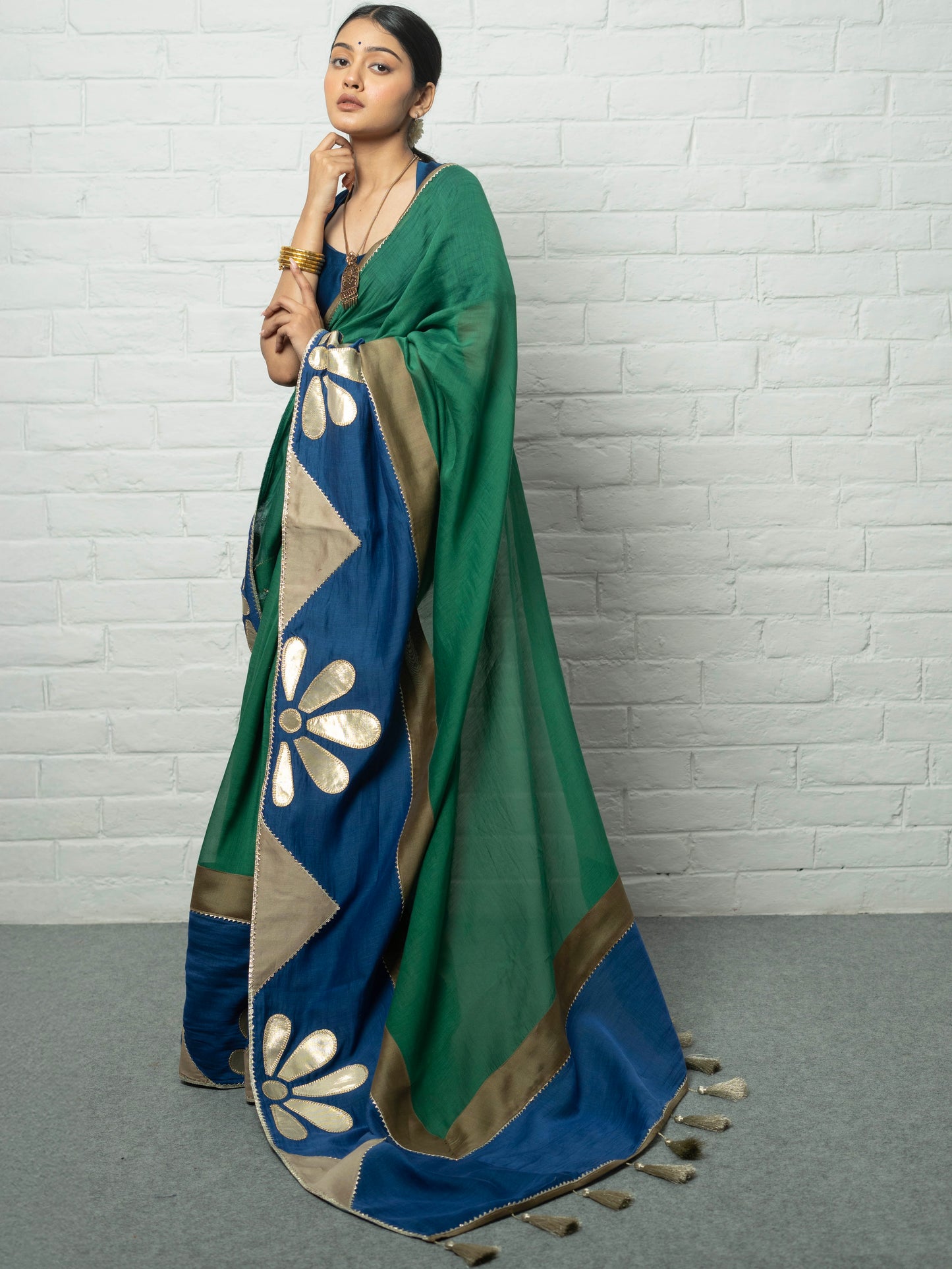 Umrao Saree