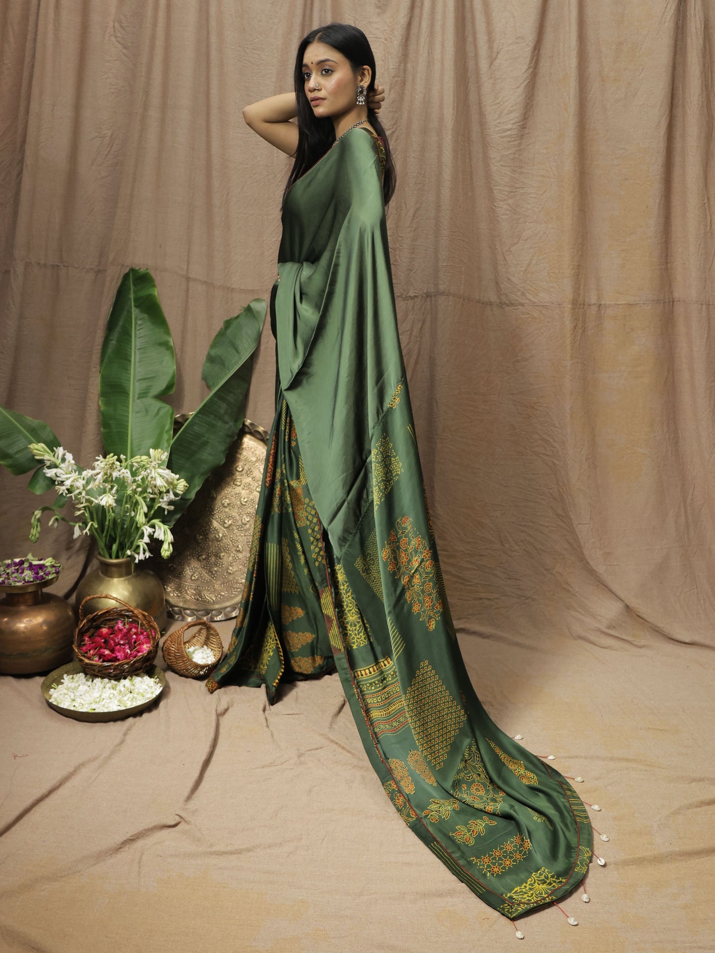 Shamita Saree
