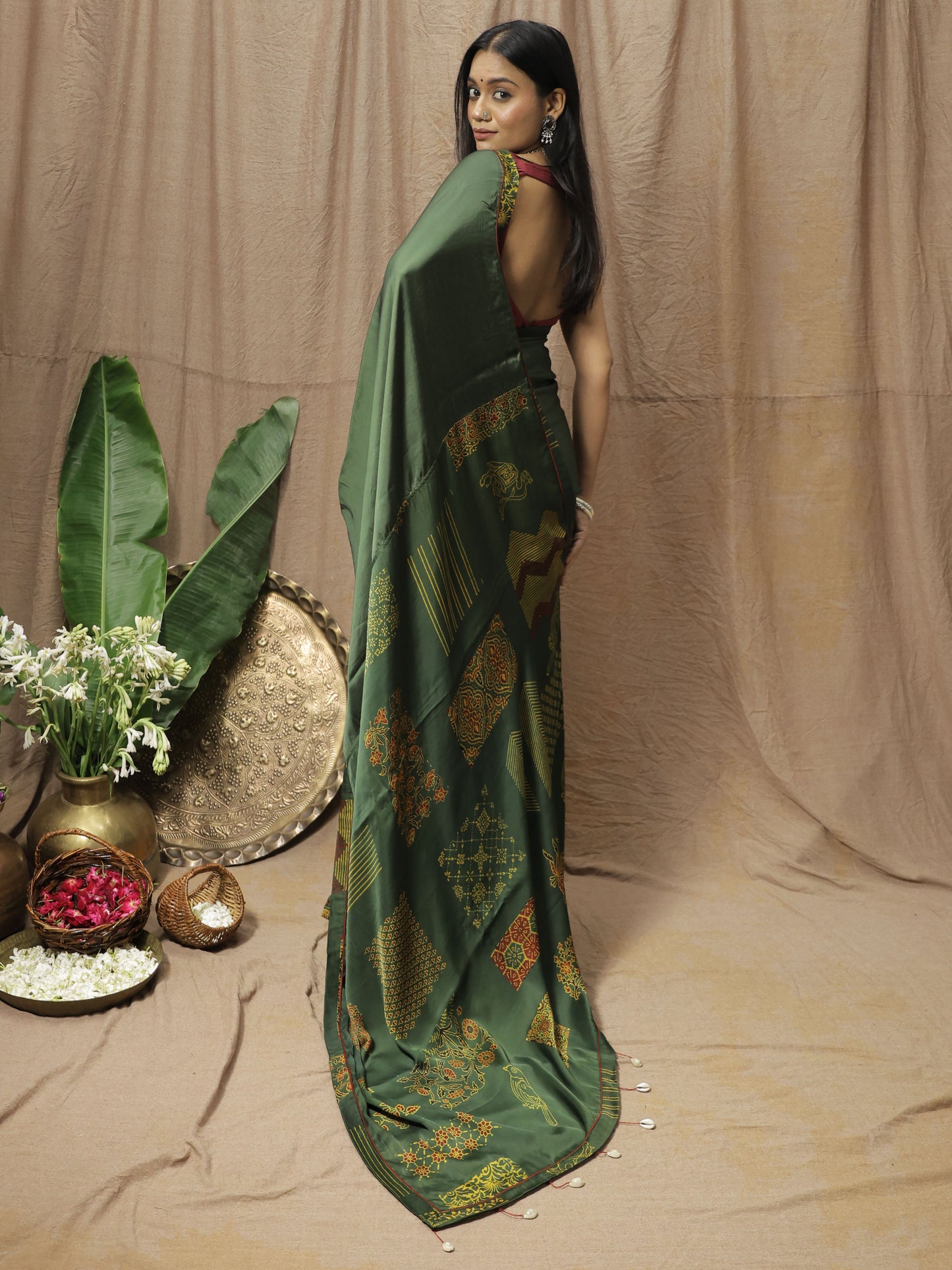 Shamita Saree